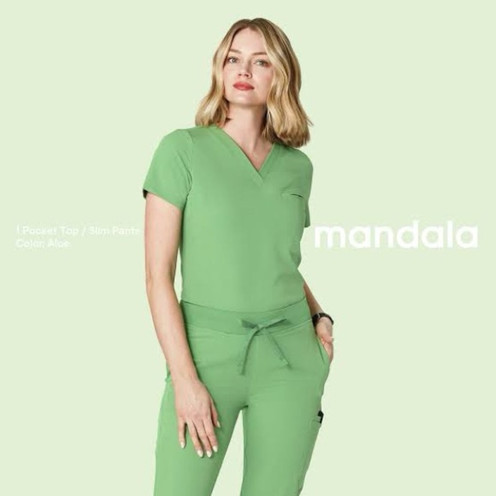 Mandala Aloe Green Scrub Set